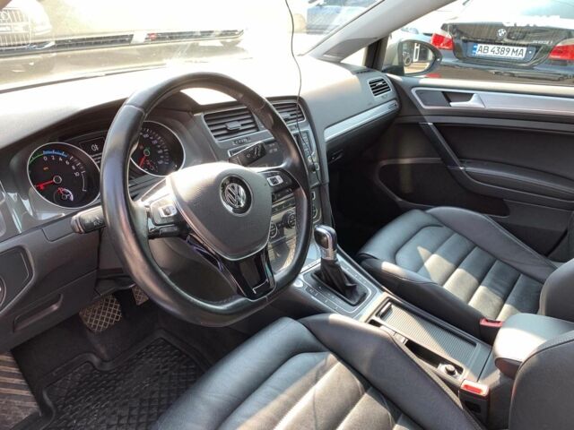 Серый Фольксваген e-Golf, объемом двигателя 0 л и пробегом 111 тыс. км за 9790 $, фото 28 на Automoto.ua