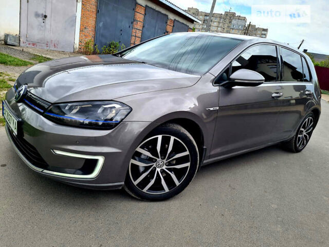 Сірий Фольксваген e-Golf, об'ємом двигуна 0 л та пробігом 131 тис. км за 11700 $, фото 23 на Automoto.ua