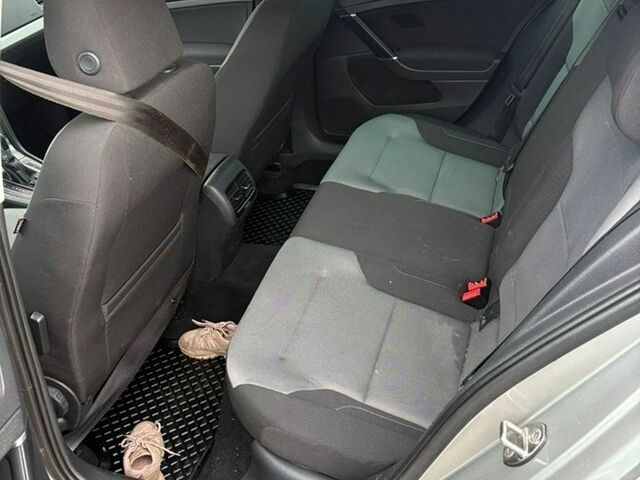 Сірий Фольксваген e-Golf, об'ємом двигуна 0 л та пробігом 159 тис. км за 8000 $, фото 2 на Automoto.ua