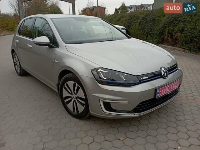 Серый Фольксваген e-Golf, объемом двигателя 0 л и пробегом 162 тыс. км за 8499 $, фото 17 на Automoto.ua