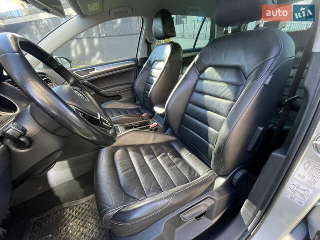 Серый Фольксваген e-Golf, объемом двигателя 0 л и пробегом 98 тыс. км за 8750 $, фото 19 на Automoto.ua