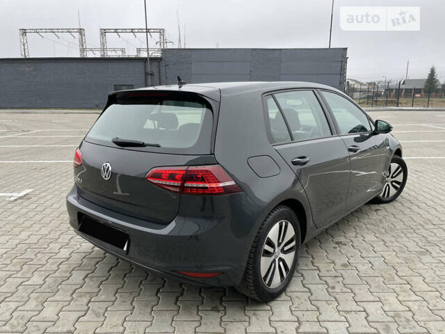 Серый Фольксваген e-Golf, объемом двигателя 0 л и пробегом 58 тыс. км за 16750 $, фото 2 на Automoto.ua