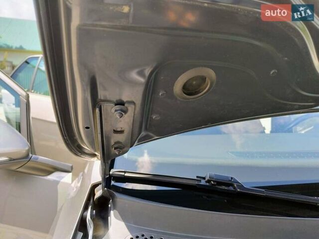 Серый Фольксваген e-Golf, объемом двигателя 0 л и пробегом 135 тыс. км за 8999 $, фото 27 на Automoto.ua