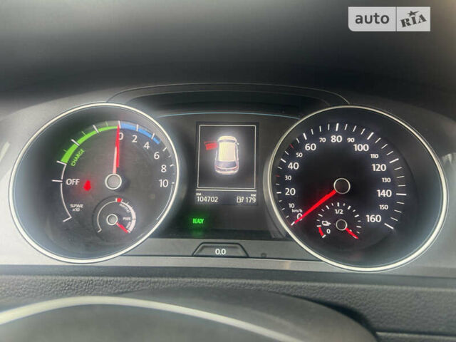 Серый Фольксваген e-Golf, объемом двигателя 0 л и пробегом 105 тыс. км за 9333 $, фото 19 на Automoto.ua