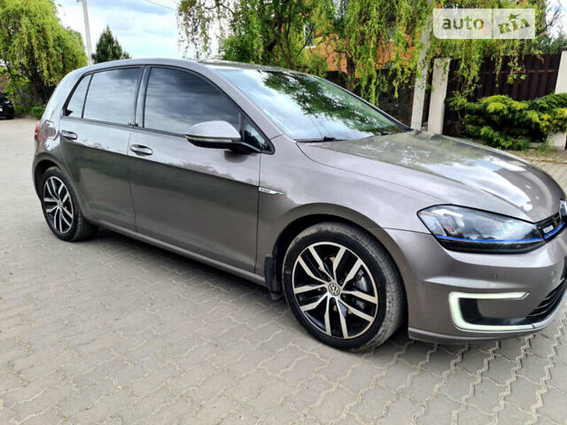 Сірий Фольксваген e-Golf, об'ємом двигуна 0 л та пробігом 131 тис. км за 11700 $, фото 3 на Automoto.ua