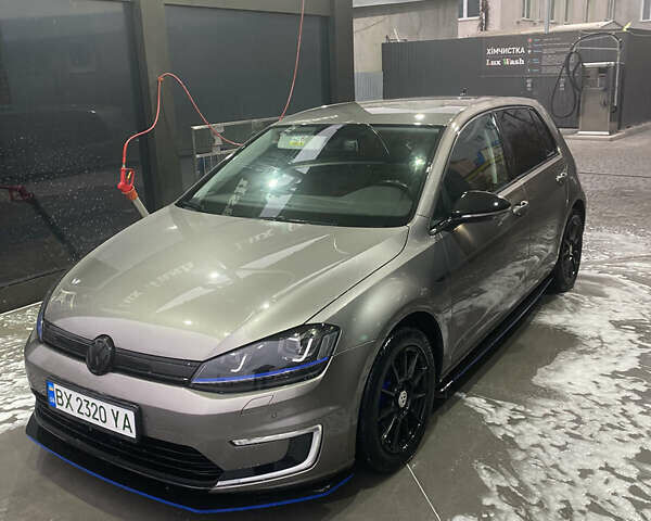 Сірий Фольксваген e-Golf, об'ємом двигуна 0 л та пробігом 128 тис. км за 10008 $, фото 3 на Automoto.ua