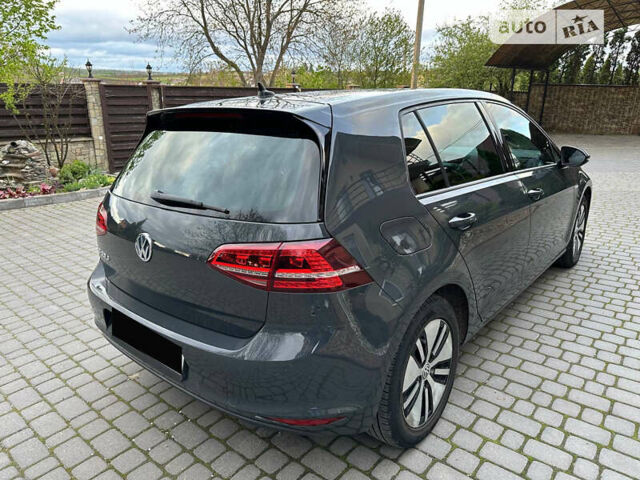 Серый Фольксваген e-Golf, объемом двигателя 0 л и пробегом 92 тыс. км за 12900 $, фото 14 на Automoto.ua