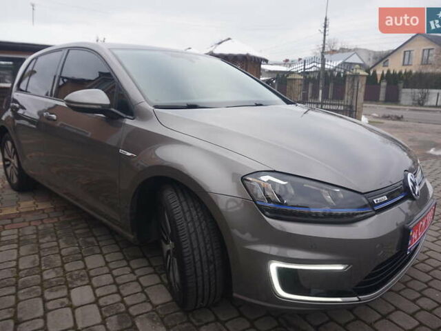 Серый Фольксваген e-Golf, объемом двигателя 0 л и пробегом 96 тыс. км за 8500 $, фото 15 на Automoto.ua