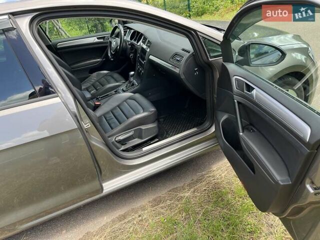 Серый Фольксваген e-Golf, объемом двигателя 0 л и пробегом 128 тыс. км за 10700 $, фото 16 на Automoto.ua