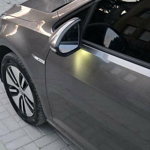 Сірий Фольксваген e-Golf, об'ємом двигуна 0 л та пробігом 226 тис. км за 7000 $, фото 6 на Automoto.ua