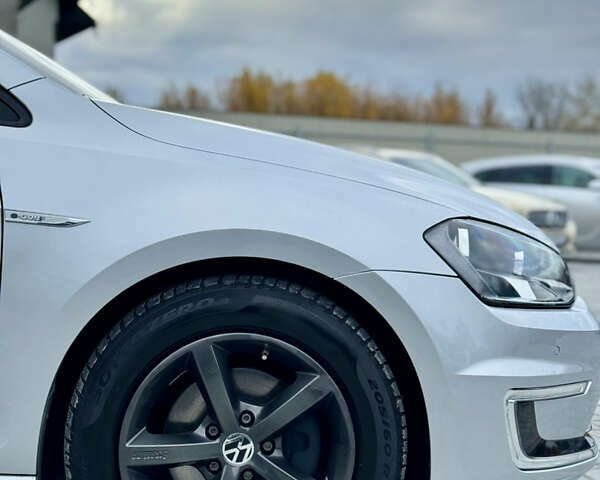 Сірий Фольксваген e-Golf, об'ємом двигуна 0 л та пробігом 111 тис. км за 8500 $, фото 12 на Automoto.ua