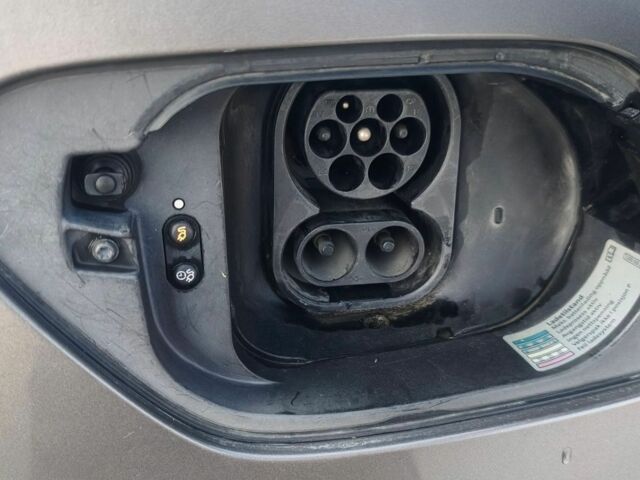 Сірий Фольксваген e-Golf, об'ємом двигуна 0 л та пробігом 117 тис. км за 9000 $, фото 42 на Automoto.ua