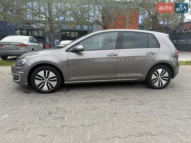 Серый Фольксваген e-Golf, объемом двигателя 0 л и пробегом 99 тыс. км за 9490 $, фото 20 на Automoto.ua