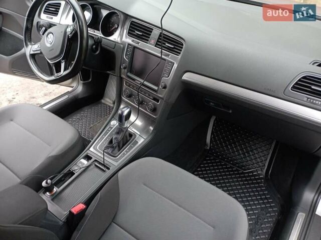 Серый Фольксваген e-Golf, объемом двигателя 0 л и пробегом 162 тыс. км за 8499 $, фото 37 на Automoto.ua