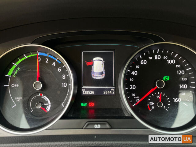 Серый Фольксваген e-Golf, объемом двигателя 24 л и пробегом 128 тыс. км за 10500 $, фото 21 на Automoto.ua