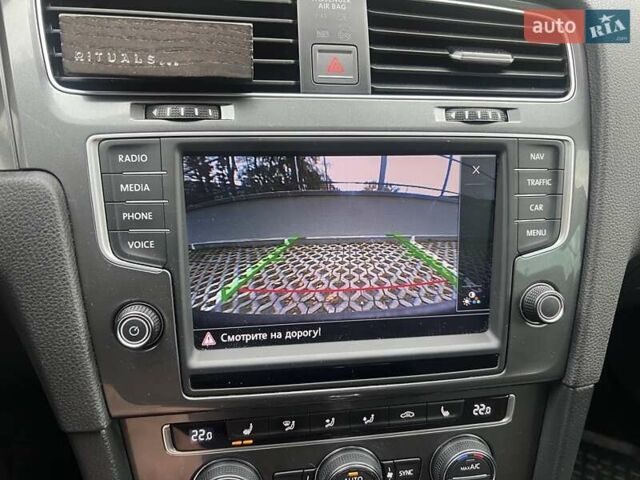 Серый Фольксваген e-Golf, объемом двигателя 0 л и пробегом 169 тыс. км за 7400 $, фото 20 на Automoto.ua