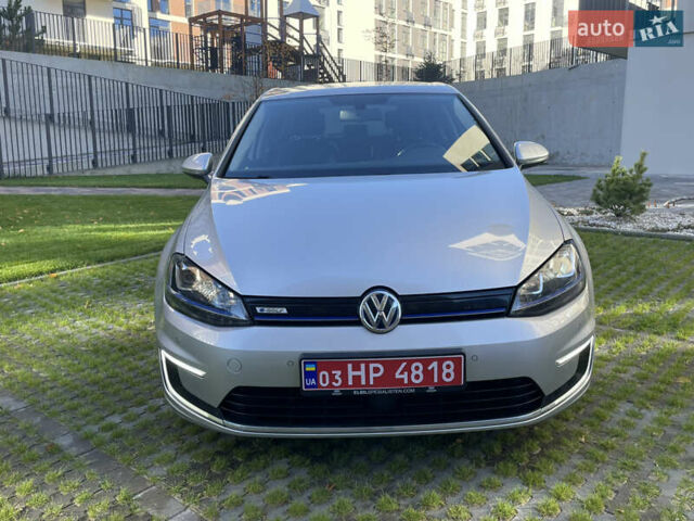Серый Фольксваген e-Golf, объемом двигателя 0 л и пробегом 98 тыс. км за 8775 $, фото 11 на Automoto.ua