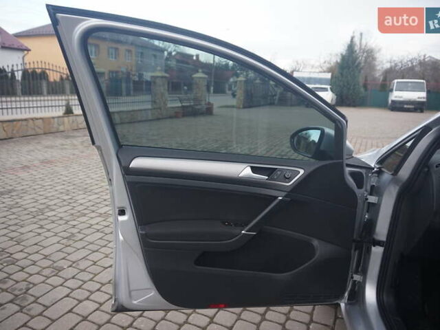 Сірий Фольксваген e-Golf, об'ємом двигуна 0 л та пробігом 124 тис. км за 8444 $, фото 25 на Automoto.ua