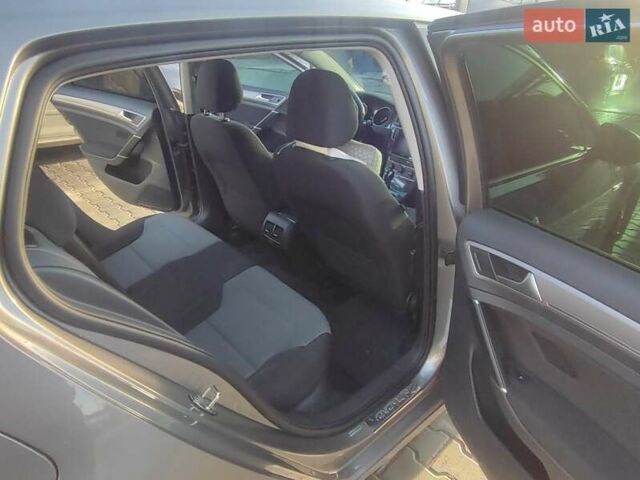 Серый Фольксваген e-Golf, объемом двигателя 0 л и пробегом 134 тыс. км за 9400 $, фото 4 на Automoto.ua