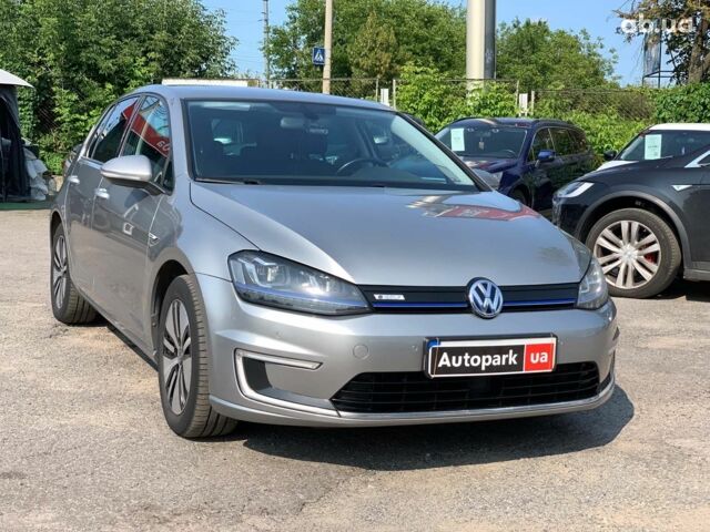 Серый Фольксваген e-Golf, объемом двигателя 0 л и пробегом 111 тыс. км за 9790 $, фото 2 на Automoto.ua