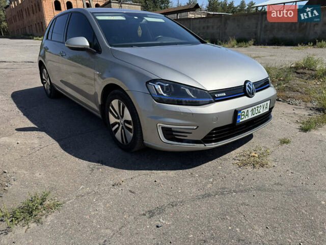 Серый Фольксваген e-Golf, объемом двигателя 0 л и пробегом 76 тыс. км за 9500 $, фото 3 на Automoto.ua
