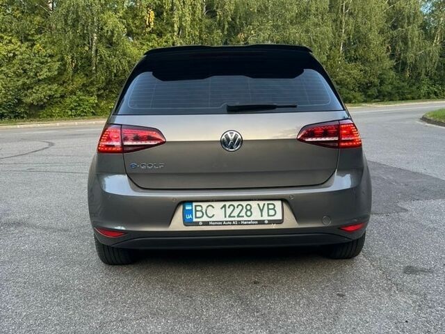 Серый Фольксваген e-Golf, объемом двигателя 0 л и пробегом 130 тыс. км за 9400 $, фото 12 на Automoto.ua