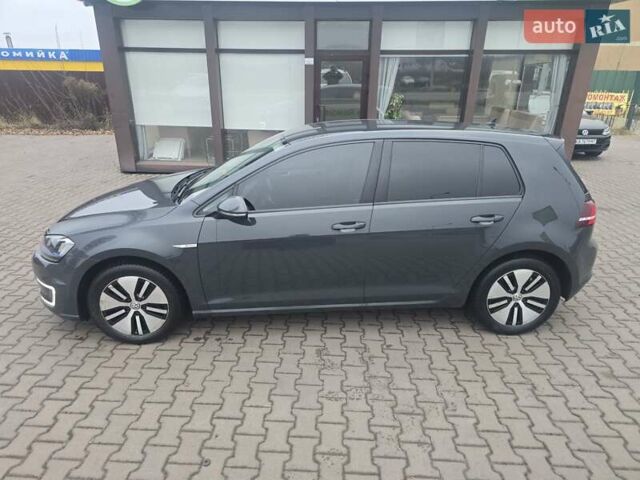 Серый Фольксваген e-Golf, объемом двигателя 0 л и пробегом 170 тыс. км за 7800 $, фото 9 на Automoto.ua