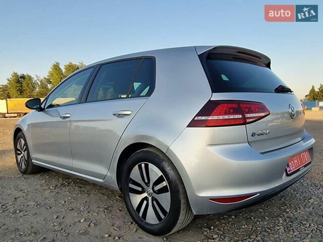 Серый Фольксваген e-Golf, объемом двигателя 0 л и пробегом 145 тыс. км за 8798 $, фото 4 на Automoto.ua
