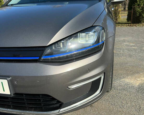 Сірий Фольксваген e-Golf, об'ємом двигуна 0 л та пробігом 150 тис. км за 9200 $, фото 13 на Automoto.ua