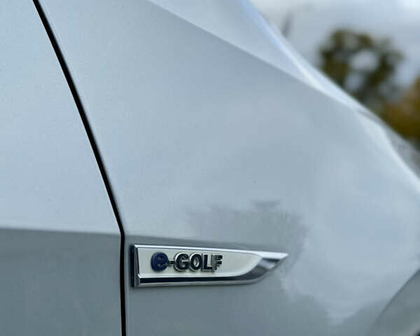 Сірий Фольксваген e-Golf, об'ємом двигуна 0 л та пробігом 111 тис. км за 8500 $, фото 13 на Automoto.ua