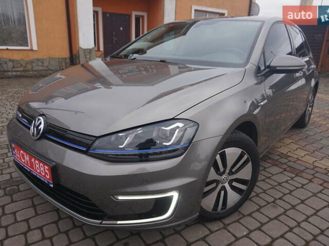 Серый Фольксваген e-Golf, объемом двигателя 0 л и пробегом 96 тыс. км за 8500 $, фото 13 на Automoto.ua