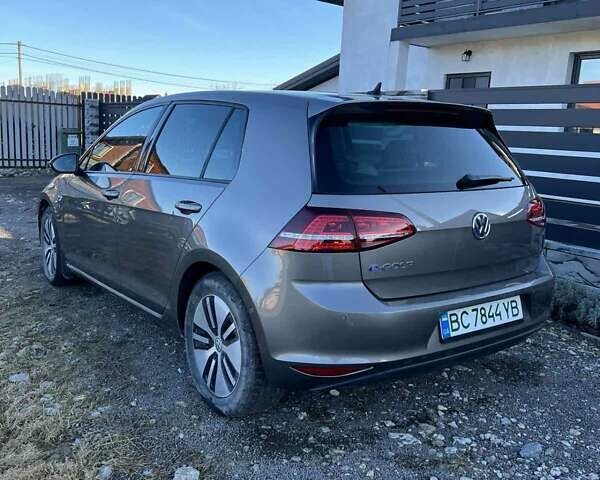 Сірий Фольксваген e-Golf, об'ємом двигуна 0 л та пробігом 103 тис. км за 9333 $, фото 8 на Automoto.ua