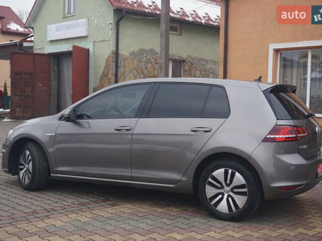 Серый Фольксваген e-Golf, объемом двигателя 0 л и пробегом 96 тыс. км за 8500 $, фото 11 на Automoto.ua