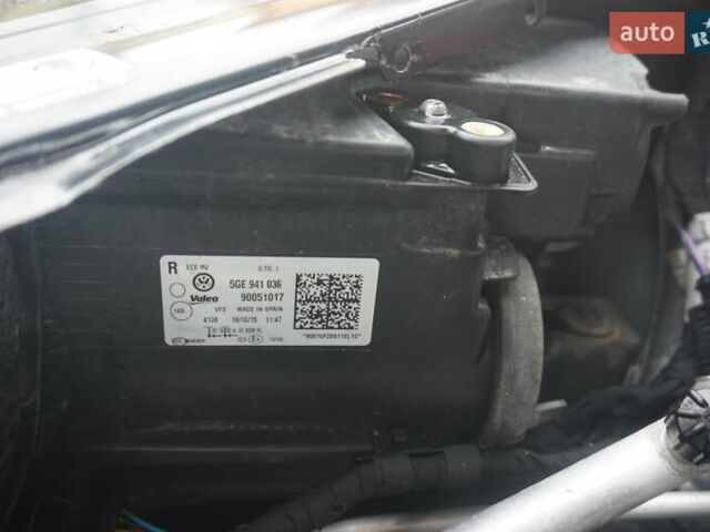 Серый Фольксваген e-Golf, объемом двигателя 0 л и пробегом 96 тыс. км за 8500 $, фото 56 на Automoto.ua