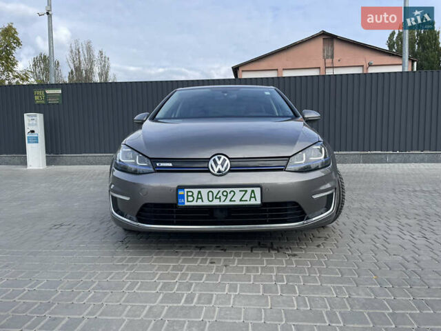 Фольксваген e-Golf 2015 в Кропивницком (Кировограде) на Automoto.ua Серый Фольксваген e-Golf, объемом двигателя 0 л и пробегом 131 тыс. км за 8800 $, фото 7 на Automoto.ua