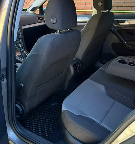 Серый Фольксваген e-Golf, объемом двигателя 0 л и пробегом 133 тыс. км за 8400 $, фото 18 на Automoto.ua