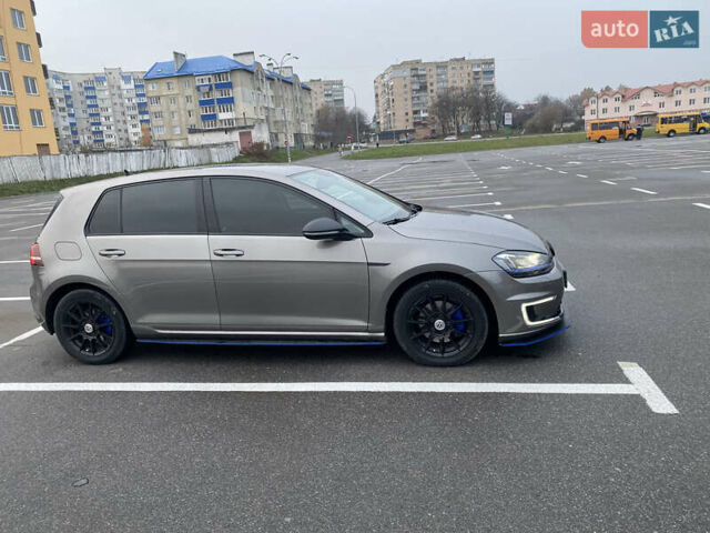 Сірий Фольксваген e-Golf, об'ємом двигуна 0 л та пробігом 128 тис. км за 10008 $, фото 1 на Automoto.ua