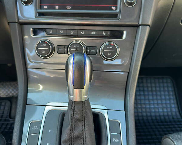 Сірий Фольксваген e-Golf, об'ємом двигуна 0 л та пробігом 150 тис. км за 9200 $, фото 26 на Automoto.ua