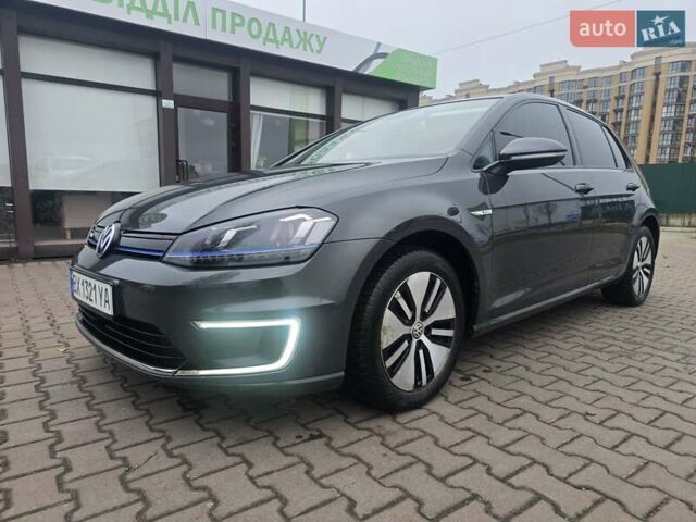 Серый Фольксваген e-Golf, объемом двигателя 0 л и пробегом 170 тыс. км за 7800 $, фото 5 на Automoto.ua