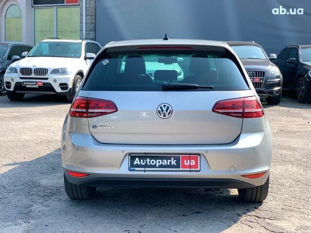 Серый Фольксваген e-Golf, объемом двигателя 0 л и пробегом 111 тыс. км за 9790 $, фото 5 на Automoto.ua
