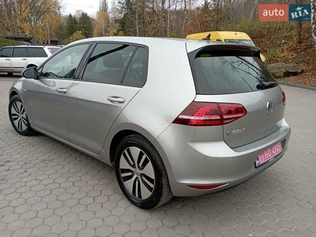 Серый Фольксваген e-Golf, объемом двигателя 0 л и пробегом 162 тыс. км за 8499 $, фото 9 на Automoto.ua
