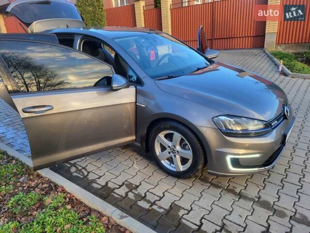 Сірий Фольксваген e-Golf, об'ємом двигуна 0 л та пробігом 154 тис. км за 9300 $, фото 98 на Automoto.ua