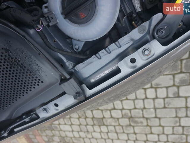 Серый Фольксваген e-Golf, объемом двигателя 0 л и пробегом 96 тыс. км за 8500 $, фото 55 на Automoto.ua