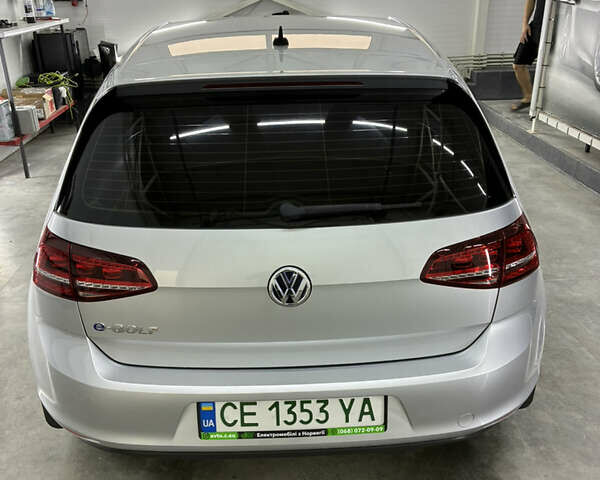 Сірий Фольксваген e-Golf, об'ємом двигуна 0 л та пробігом 122 тис. км за 8600 $, фото 2 на Automoto.ua