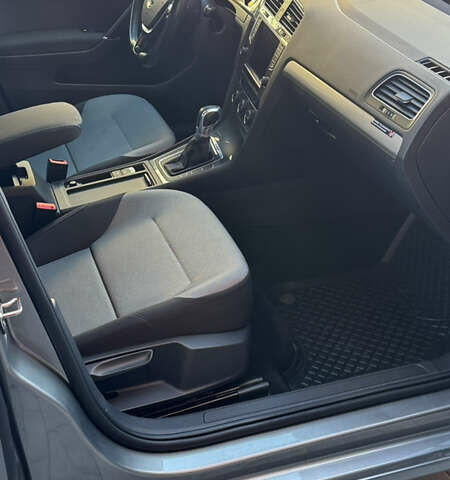 Серый Фольксваген e-Golf, объемом двигателя 0 л и пробегом 133 тыс. км за 8400 $, фото 13 на Automoto.ua