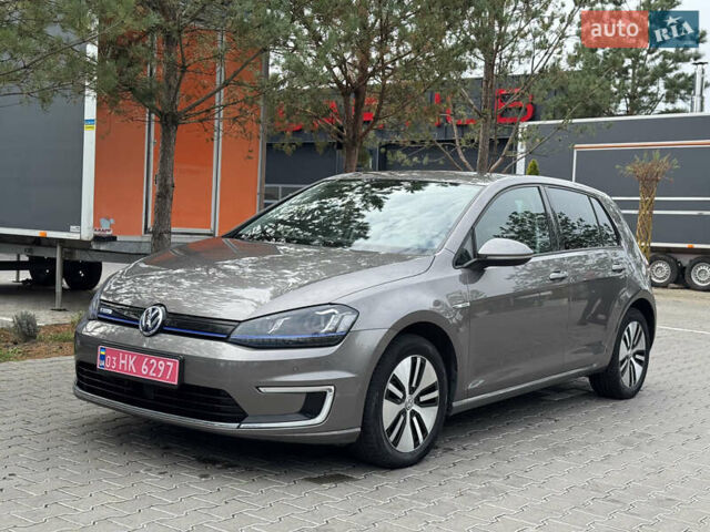 Серый Фольксваген e-Golf, объемом двигателя 0 л и пробегом 99 тыс. км за 9490 $, фото 1 на Automoto.ua