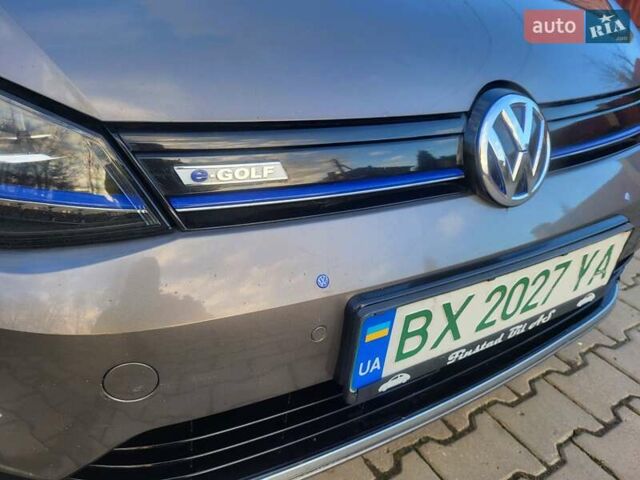 Сірий Фольксваген e-Golf, об'ємом двигуна 0 л та пробігом 154 тис. км за 9300 $, фото 11 на Automoto.ua