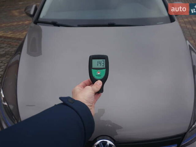 Серый Фольксваген e-Golf, объемом двигателя 0 л и пробегом 96 тыс. км за 8500 $, фото 62 на Automoto.ua