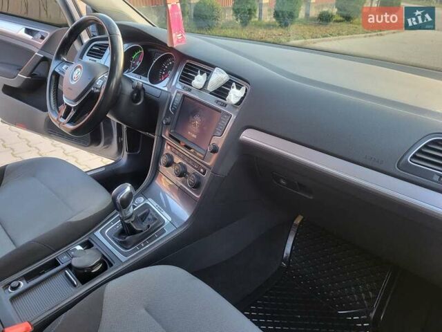 Сірий Фольксваген e-Golf, об'ємом двигуна 0 л та пробігом 154 тис. км за 9300 $, фото 134 на Automoto.ua