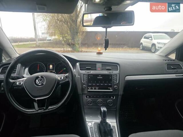 Серый Фольксваген e-Golf, объемом двигателя 0 л и пробегом 170 тыс. км за 7800 $, фото 29 на Automoto.ua